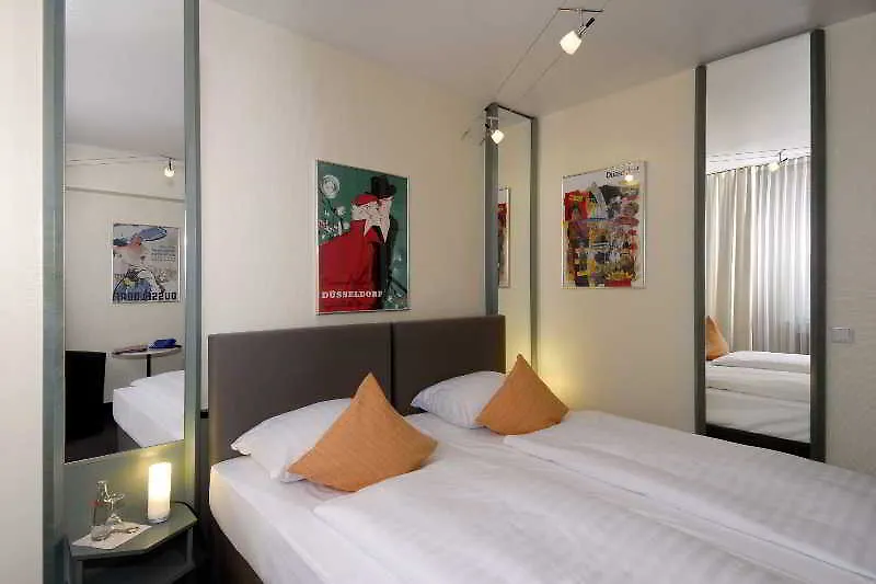 Hotel Monopol Düsseldorf 3*,  Deutschland