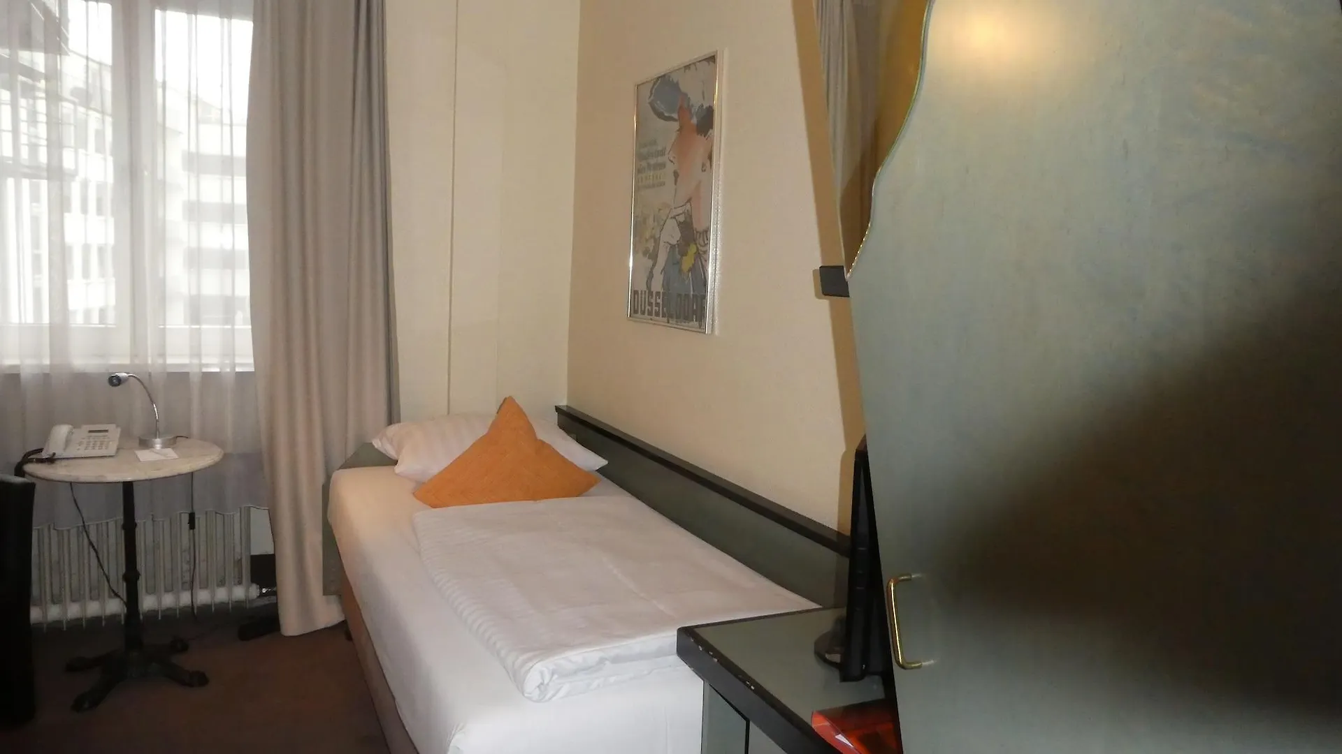 Hotel Monopol Düsseldorf Deutschland