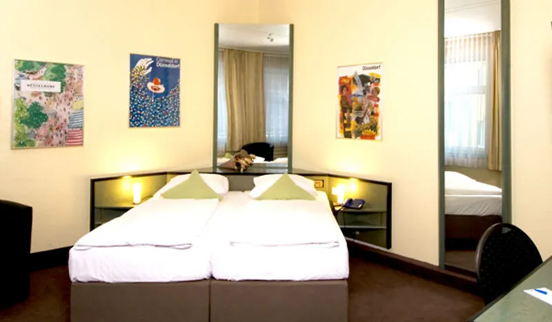 ***  Hotel Monopol Düsseldorf Deutschland